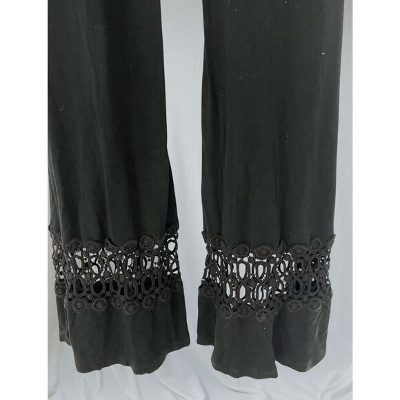 Buckle Women's Size 26 Black Applique Hem Wide Flared Leg Lisa Pants Sold Out - Picture 8 of 9
